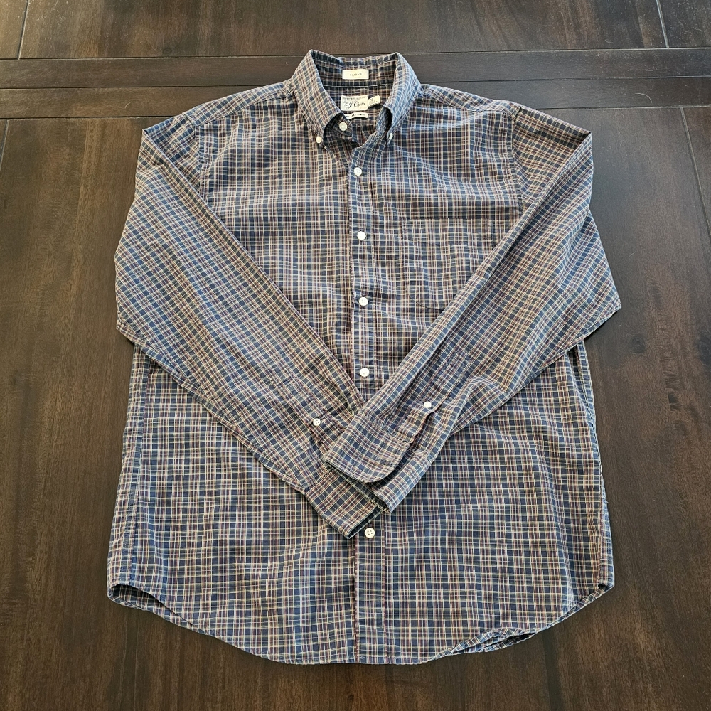 J. Crew plaid patterned button down secret wash shirt size medium